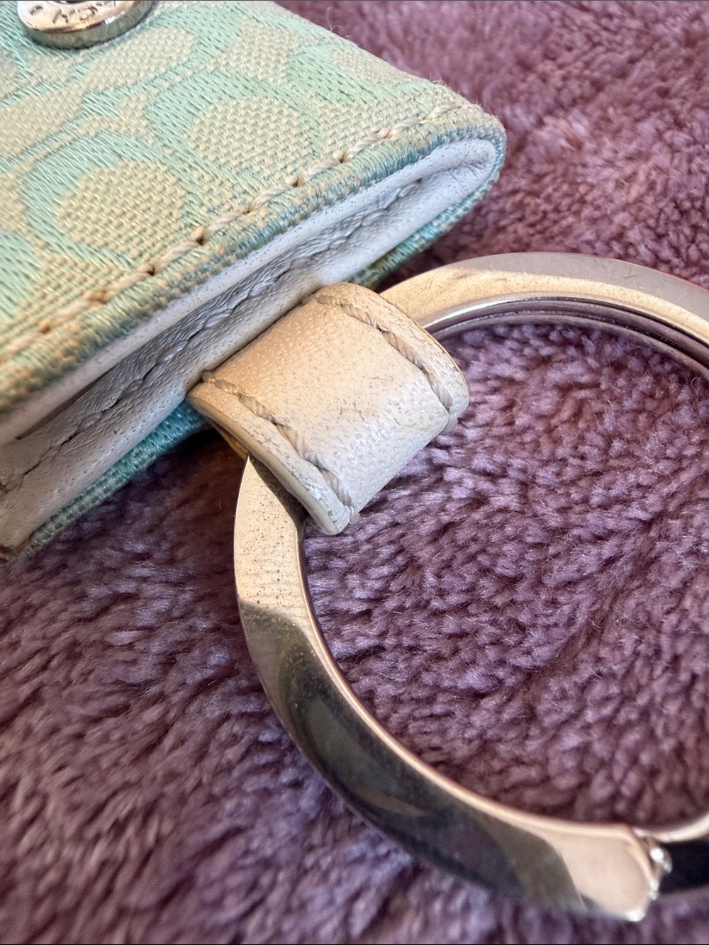 Coach Signature Mini Photo Frame Keychain - Picture 7 of 13